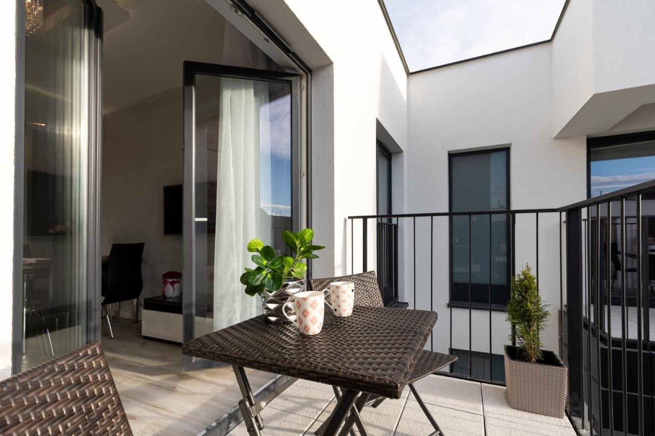 Angel Apartments 2 Krakow Ngoại thất bức ảnh